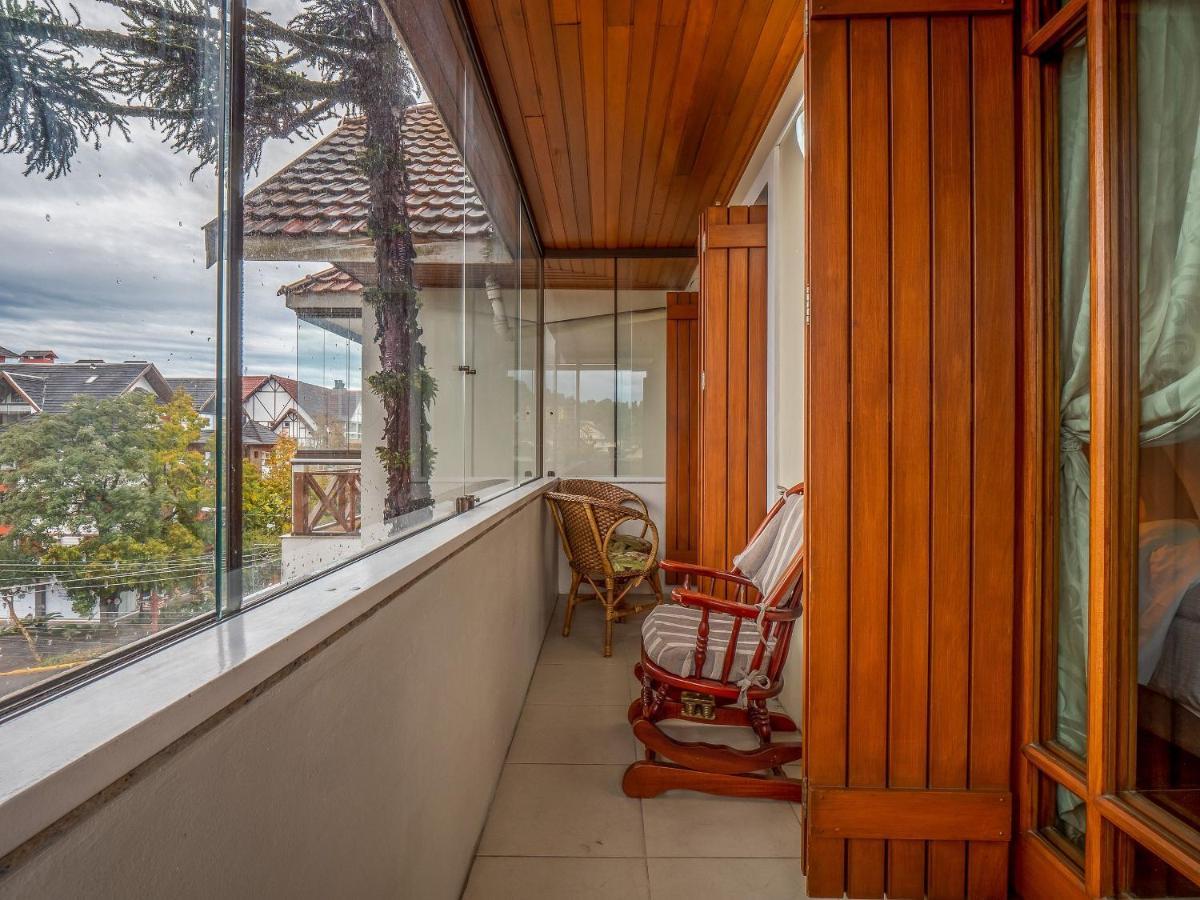 Dom Carletto 406 - Centro de Gramado, 4 dormitórios e vaga de garagem Exterior foto