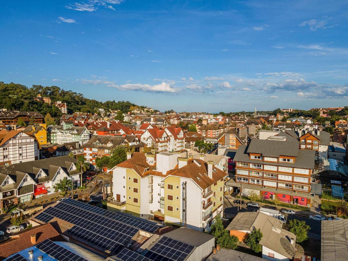 Dom Carletto 406 - Centro de Gramado, 4 dormitórios e vaga de garagem Exterior foto