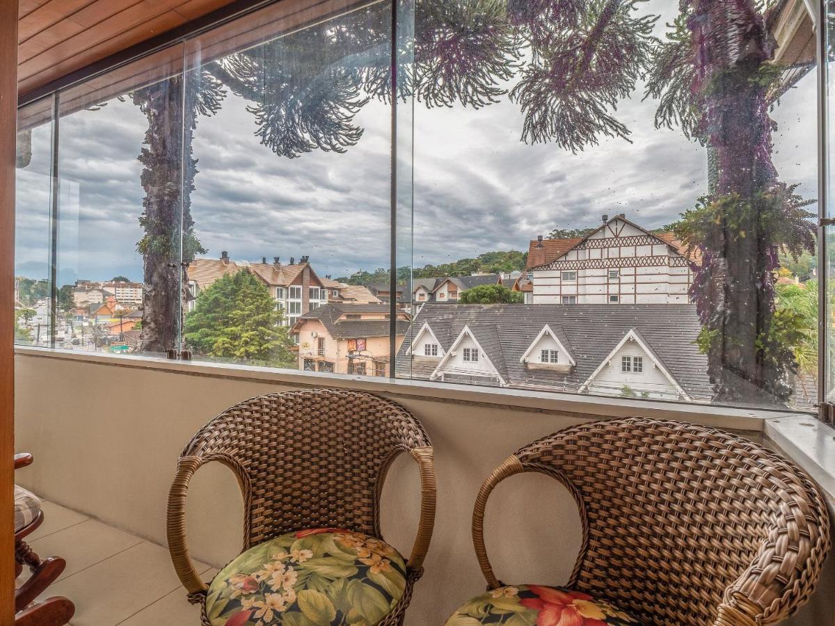 Dom Carletto 406 - Centro de Gramado, 4 dormitórios e vaga de garagem Exterior foto