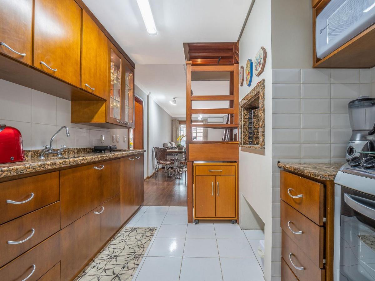 Dom Carletto 406 - Centro de Gramado, 4 dormitórios e vaga de garagem Exterior foto