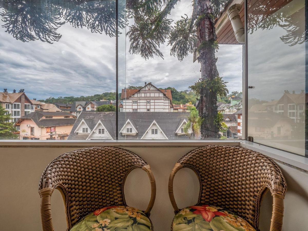 Dom Carletto 406 - Centro de Gramado, 4 dormitórios e vaga de garagem Exterior foto